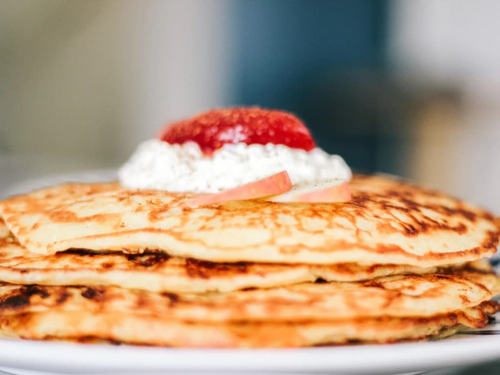 pre-workout_meals__how_to_make_healthy_protein_pancakes_3_1024x1024