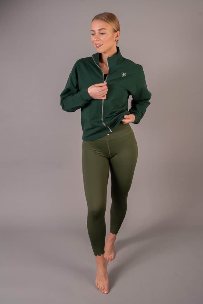118_b3f8b802fb-tights-gronn-trening-lommer-dame-bara-sportswear_e868ceb1-efce-4f1f-b4ed-95a31d29298e-full