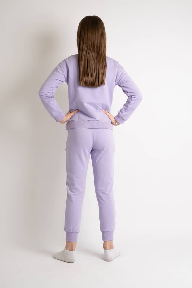 121_5d2ae907f6-joggebukser-til-barn-lilla-logo-bara-sportswear_cc2b2b77-27bf-48f9-a917-e8c2bfb98214-full