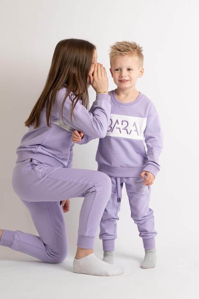 121_8ba603ea54-joggebukse-lilla-til-barn-unisex-bara-sportswear_50aee0ce-998e-48e4-bd4b-2cf620d44f63-full