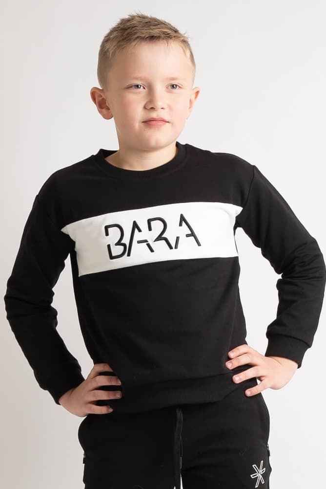 121_b0ce457ddb-genser-med-logo-los-passform-barn-svart-bara-sportswear_795f6f98-61df-4fbd-bbe8-e82bc1f3745f-full
