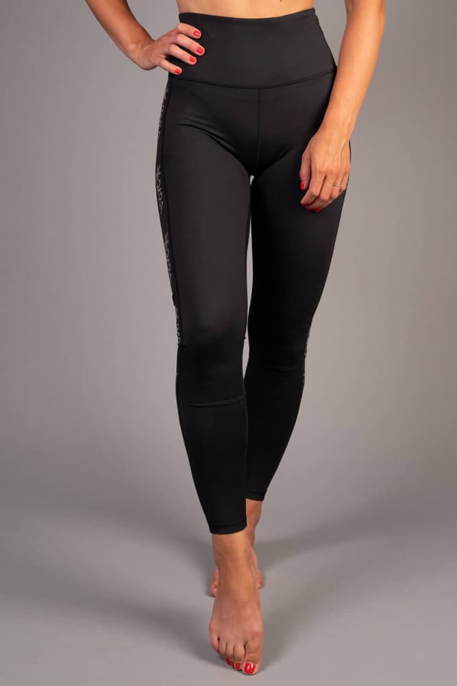 137_c72d58f53c-sort-tights-dame-med-nokkellomme-fra-bara-sportswear_60067b5a-73d0-45ac-8e97-202c4b00479a-full