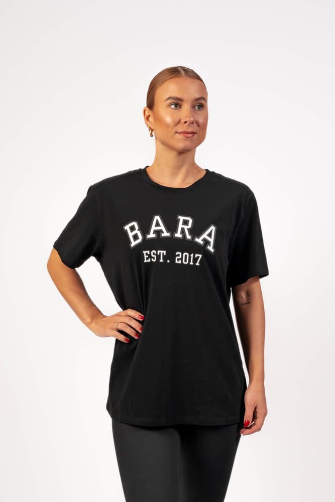 198_648582066c-bara-loose-black-college-relaxed-t-shirt-full