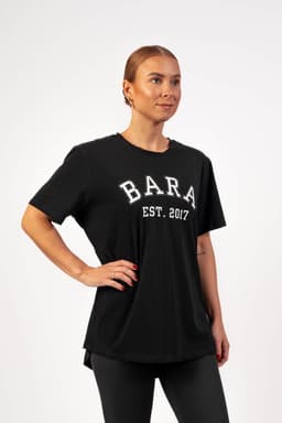 198_fff3dd0f5e-bara-black-college-relaxed-t-shirt-full