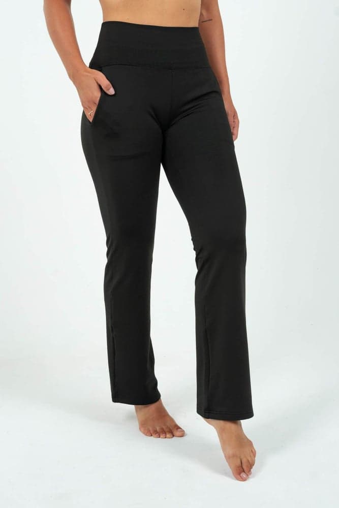 21_63a0245312-bara-black-everyday-straight-pant_89f34b3f-3e6f-4f8c-b693-a2b1dd024e8c-full