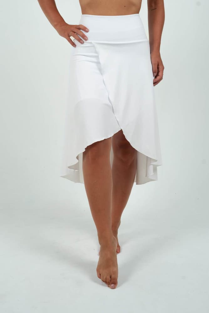 24_8909e837fd-bara-white-midi-ultimate-skirt_57bd6b24-f044-46ae-9b72-86ea9db8a5b0-full