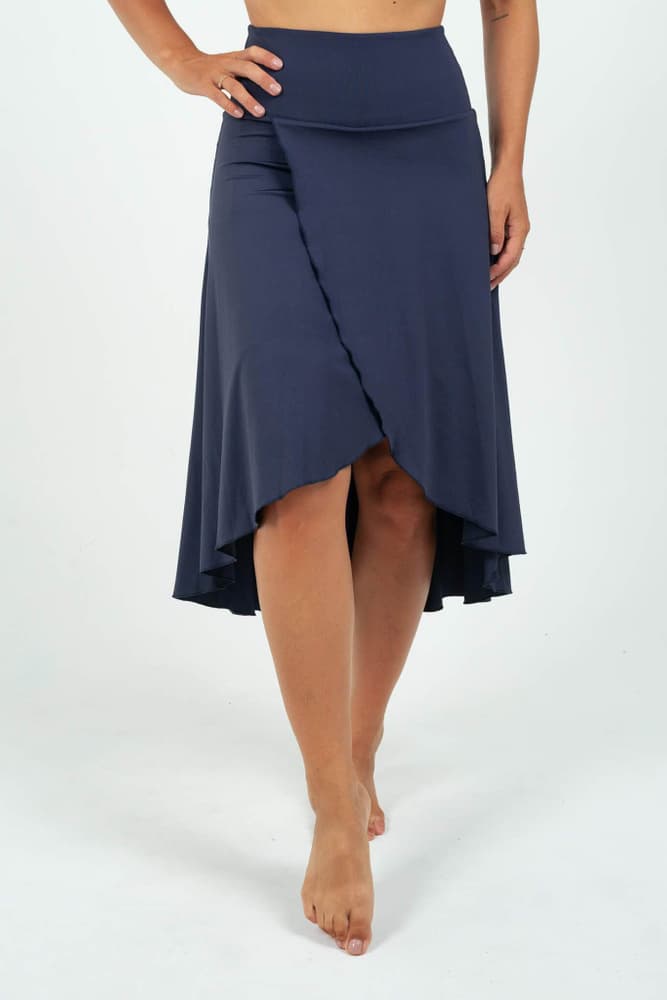 24_cce6913231-bara-midnight-midi-ultimate-skirt_6ed77f14-3e5c-4290-a15c-30ab27727eb1-full