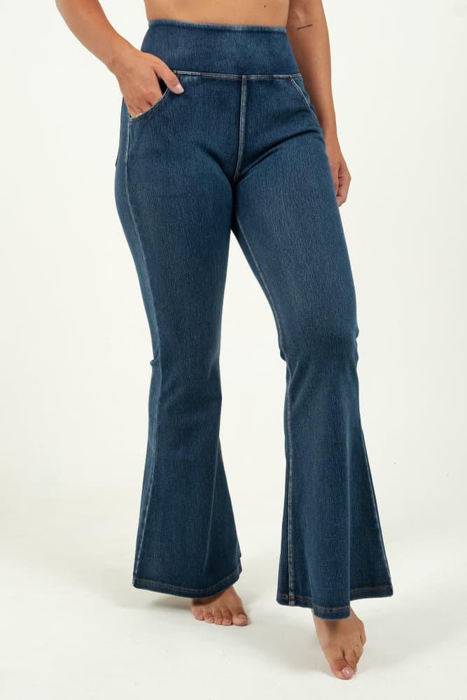 29_50da4f7367-bara-dark-blue-stretch-flared-high-waisted-super-stretch-jeans_jpg_35bc9eea-12d8-43e6-b50b-ee74f10011a4-full