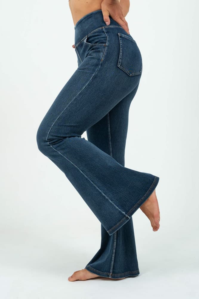 29_d7e1cfd303-bara-shaping-dark-blue-flared-high-waisted-super-stretch-jeans_247f5b34-a994-4991-8a41-c85c80acf3e7-full