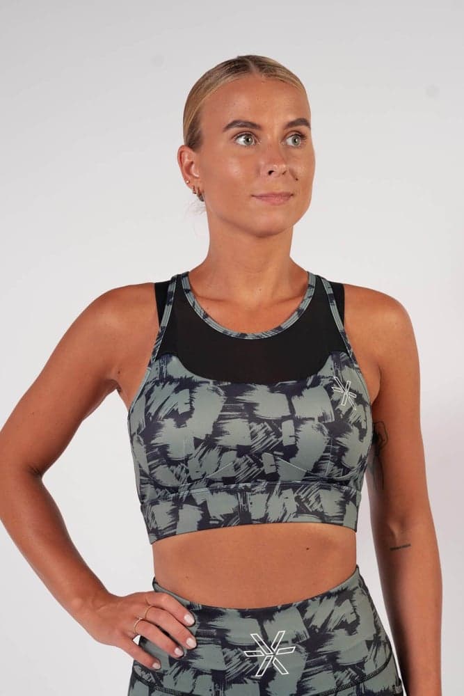 31_c357ad62be-bara-mesh-print-sports-bra-shadow_cecd7e17-18a3-4ee1-b411-74c32e297599-full