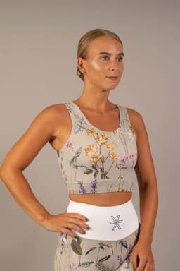 31_e56e39b30e-wildflower-sports-bh-med-avtagbare-padds-bara-sportswear-full