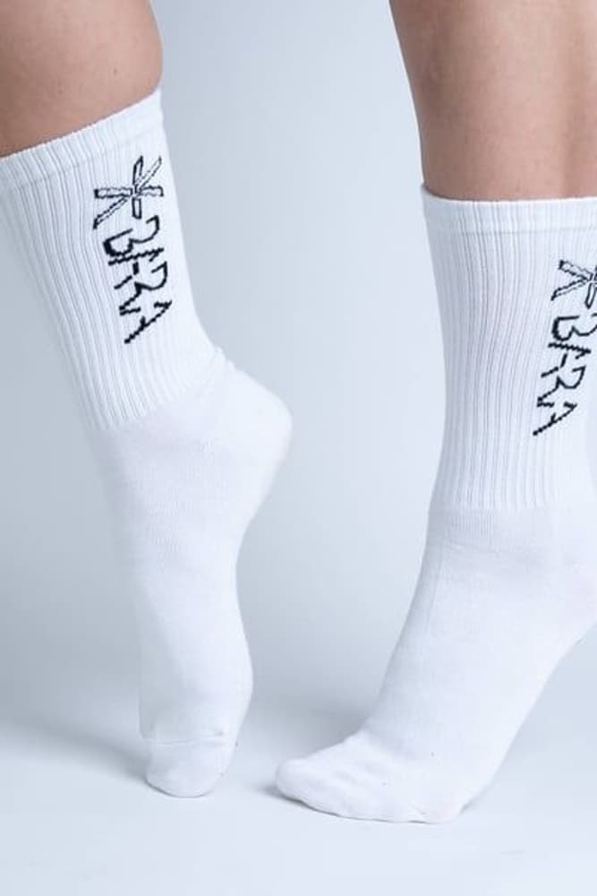 White Bamboo Socks β included in the 4-pack