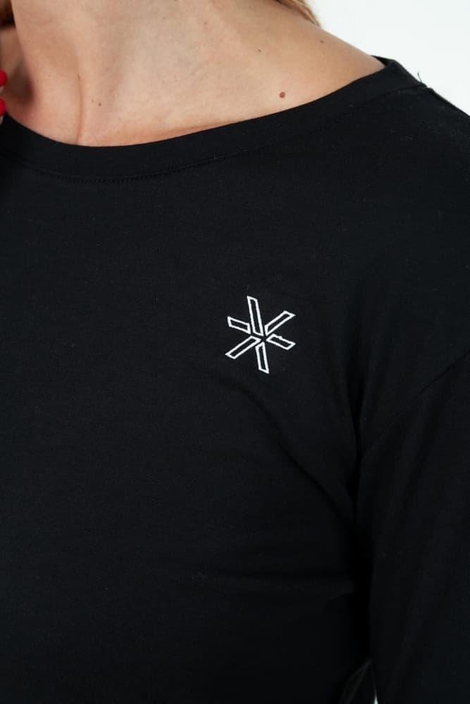 33_b2fff3271e-bara-logo-black-base-layer-long-sleeve_8fd7f7e6-d25b-4e8f-9981-3c696c76e4f7-full