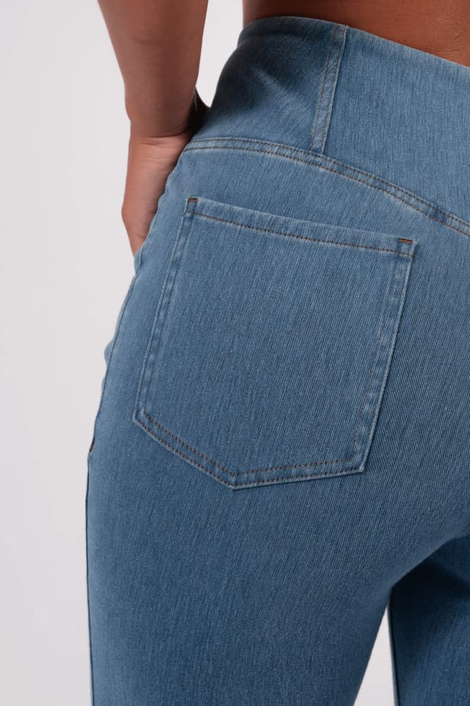 38_650b086b58-12-full