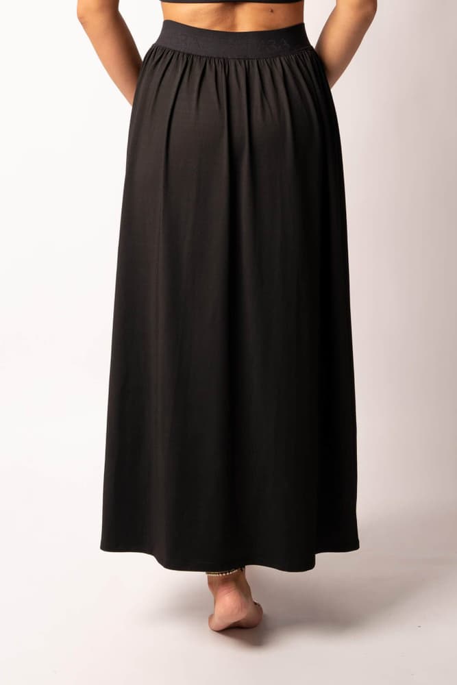 63_a7d2cf8bb8-svart-langt-skjort-maxiskjort-med-splitt-bara-sportswear-full