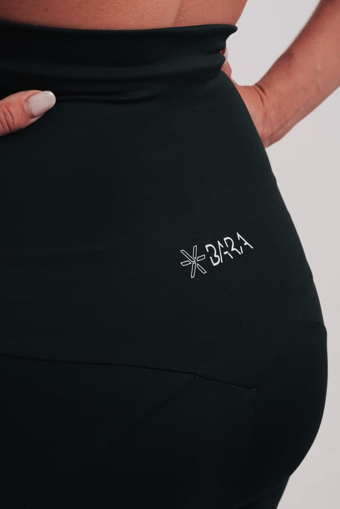 67_828adf3a7a-bara-maternity-pocket-shorts-black_7bc09423-7423-44fb-8da5-859cbb447cae-full