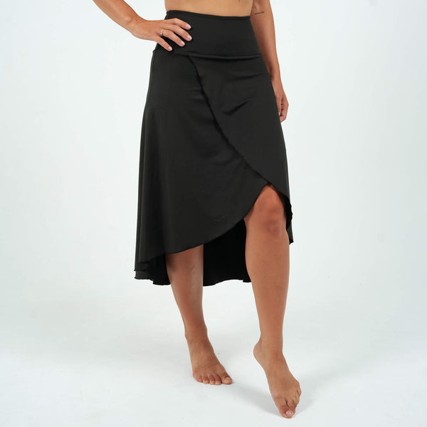 Black Midi Ultimate Skirt | Training skirt for women | Buy online at BARA– BARA Sportswear