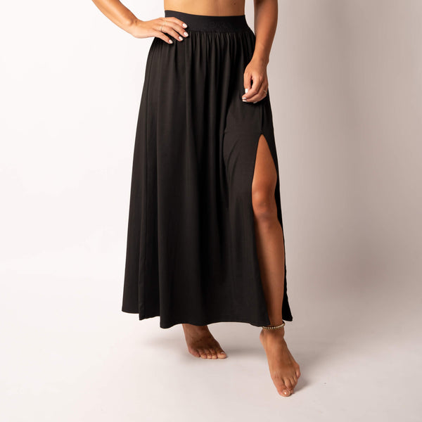 Black long casual maxi skirt for women from BARA Sportswear 